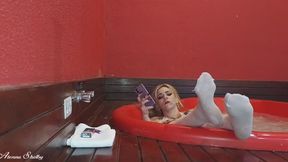 Large, wet feet ignoring white socks - bbw feet - Goddess foot - Atenna Shelby - Part 02