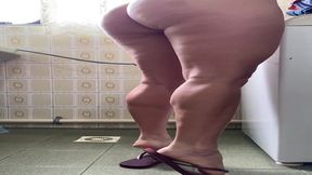 tirando a roupa do varal e vestindo meu pijama sexy!! (esposa heyya)
