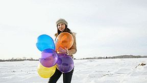 Angie different popping in the winter 4K UHD