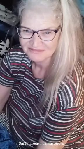 Hot MILF Masturbates Before Bed!