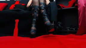 Goddess Laura Private Show