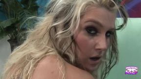 Bangable Blonde Bitch Gets Fingered so Hard and Starts Squirting All Over the Bed.