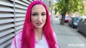 PutaLocura - Pillada a tetona friki Victoria Arias para un concurso muy caliente