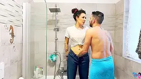 Non Dirlo A Mio Marito Per Favore Lidraulica Italiana Sposata Si Fa Scopare Dallinquilino Di Suo Marito