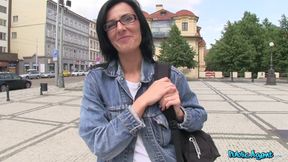 Stranger Promises Dark Haired Beauty A Modeling Career For Sex 1 - Public Agent