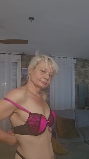 You Prefer in Lingerie or Nude?