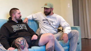 Pipe, pipes, bareback, papa – vidéo maison d'ours amateurs tatoués américains gays salopes se faisant baiser analement, grosse bite