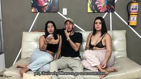 La pelicula termino en un gran trio con mi novia y su mejor amiga-PARTE 1