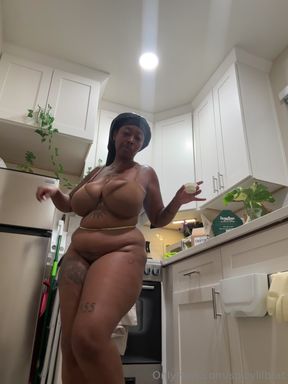 Slutty Black Chick Dancing Naked While Eating Farmer Boys