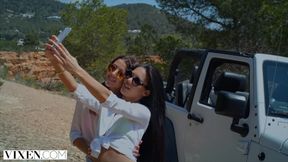 Pussy licking dirt with nice-looking Apolonia LaPiedra and Alberto Blanco from Vixen