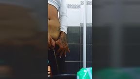ts angelique - i m peeing in my bathroom