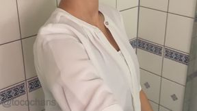 Busty Girl Takes a Wet Bath – Masturbates in the Shower