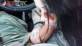 Inked up Mallory Maneater sucks cock in the car