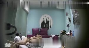 主题酒店偷拍四眼男和女友开房-国产情色-鲨鱼资源站