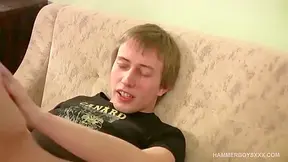 He Knows How To Get His Boyfriend Off For The Night