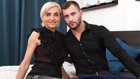 ”Sexy Milf blowing her stud & gets screwed hard”