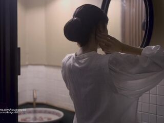 Midnight seamstress [H23]