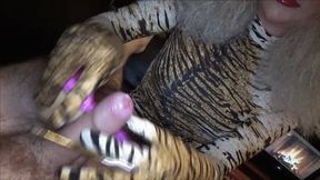 cock wank and with 5,5 inch mules and Leopard gloves - full clip - (1280x720*wmv)