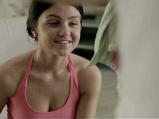 Brunette hair gets Finger Screwed & Dicked by her Masseur