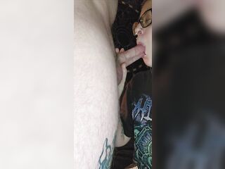 Deepthroat leads to a facial