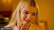 Waitress Roleplay Turns Into Sky Wonderland Begging For The Tip