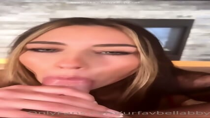 Urfavbellabby Throats Her Boyfriend's Cock