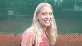 ”CZECH AMATEURS - SQUIRTING UMA LIKES IT HARD”