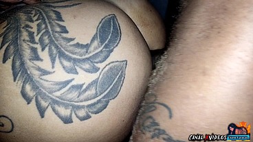 Dia de sorte para o encanador achando que só ia fazer o reparo na pia mas a safada quando viu aquela vara não aguentou e caiu de boca dando bem gostoso - marcio baiano