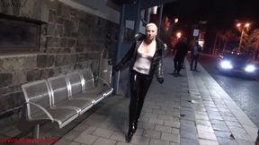 Perverse fuck, piss and jizz bar! High pressure pissbang!