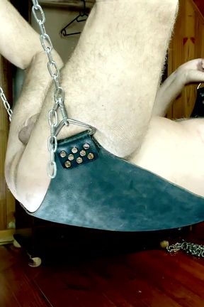 Dominatrix mistress April - My pathetic slave