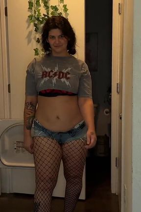 Spicy Tradwife Life - Striptease While Doing Your Laundry