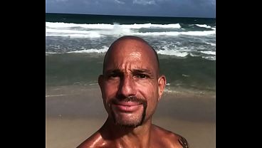 BEACH BODY PORNSTAR