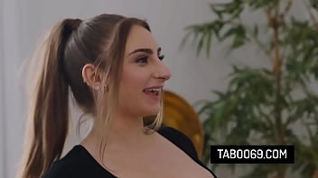 Pervy Boss Fucks His Top Employee&#039_s Stepdaughter