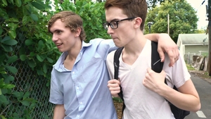 Brother Crush: Nerdy Younger Stepbro's Temptation