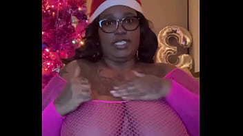 Hazelnutxxx Decided To Be Naughty This Christmas